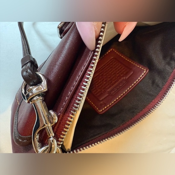 COACH Soho Leather Wristlet Clutch Snap Front Flap Pocket with Buckle Burgundy - Picture 5 of 6